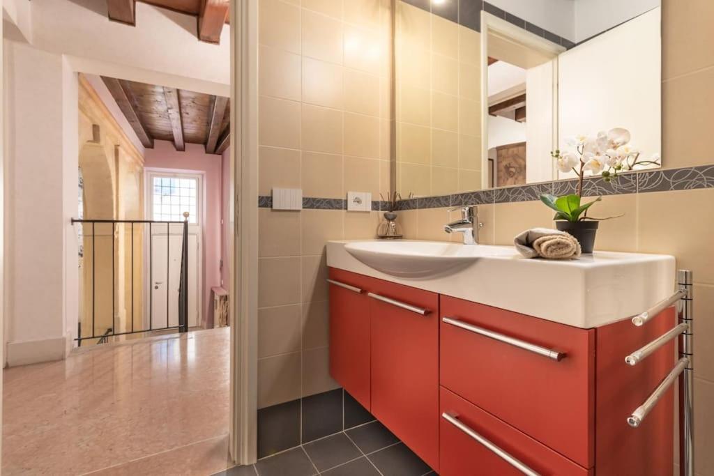 Apartament Residenza Angels @Piazzadelleerbe Werona Zewnętrze zdjęcie